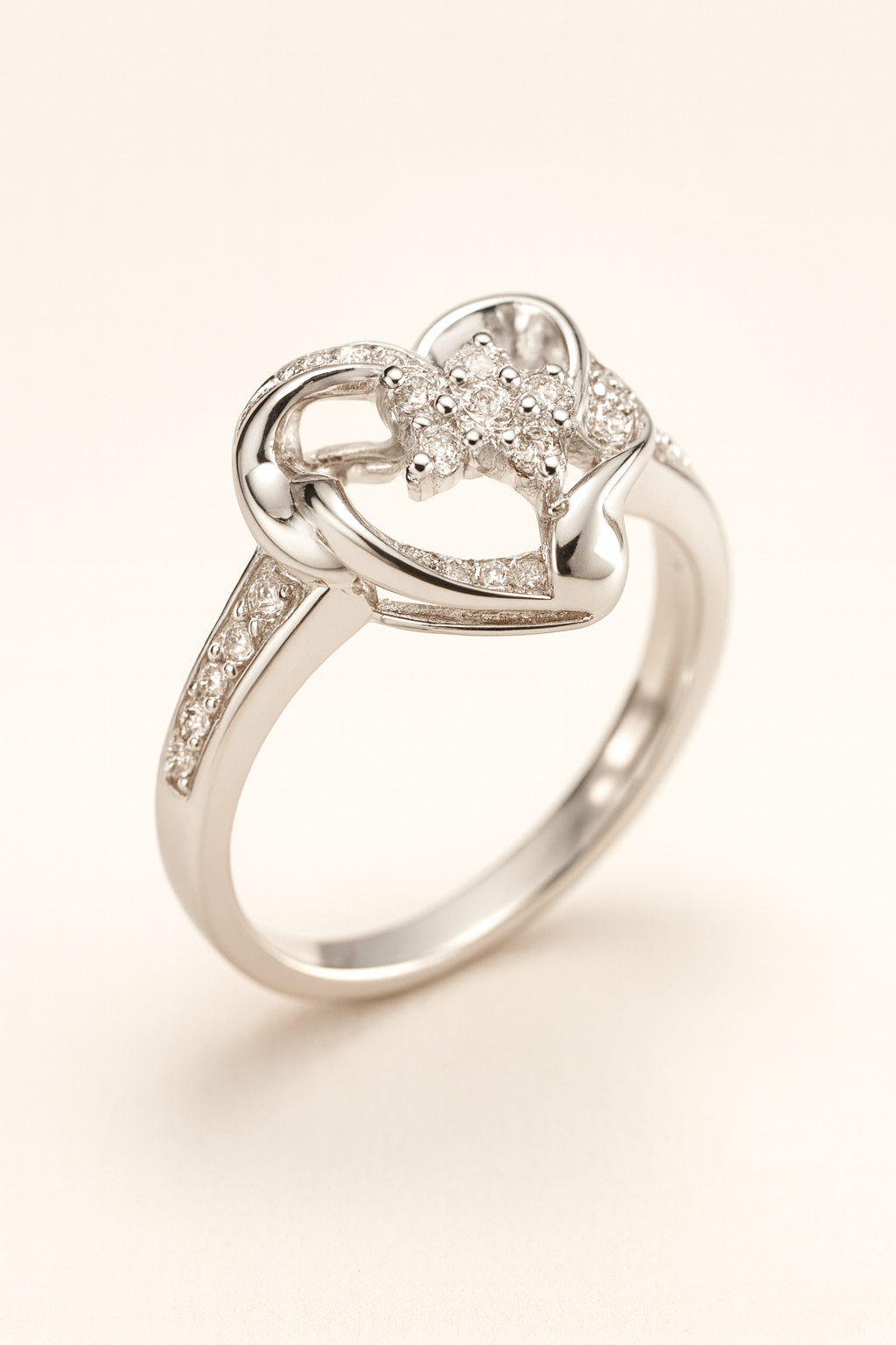 Vienna Embrace Diamond Ring