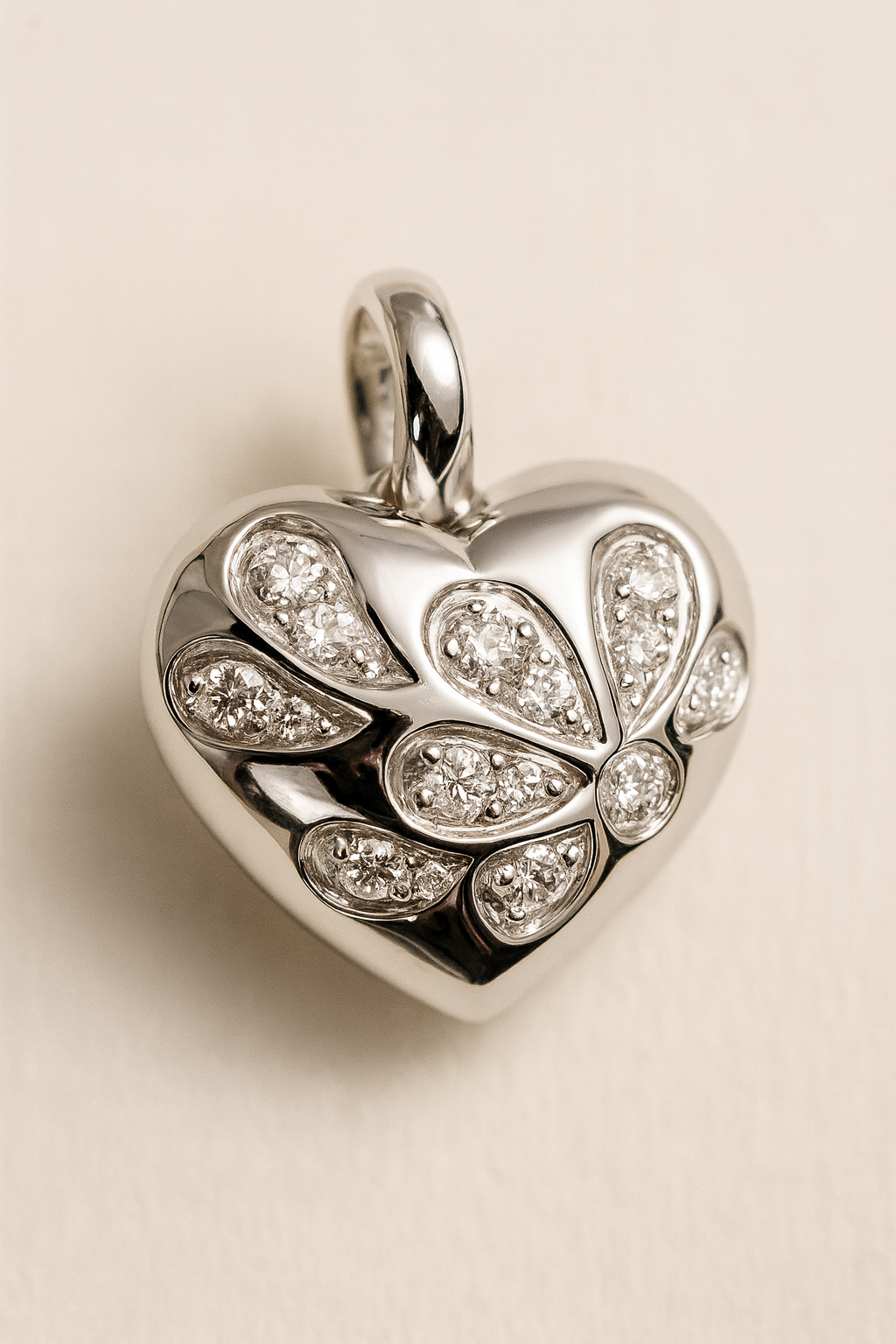Venus Heart Pendant