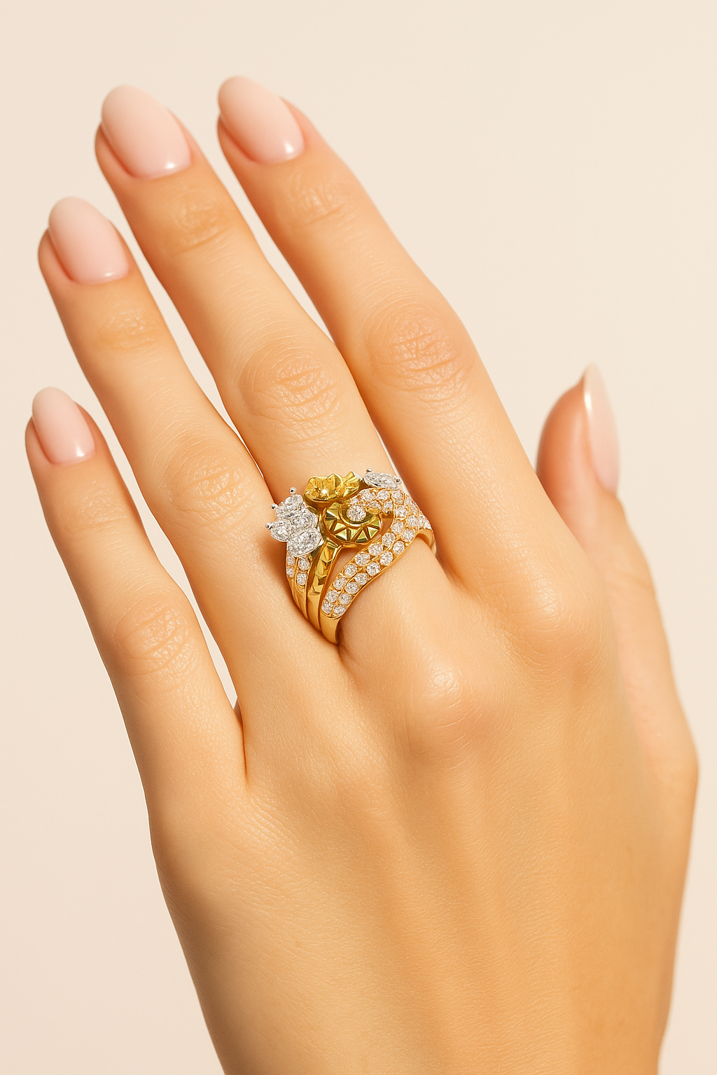 Catherine Regal Crest Ring