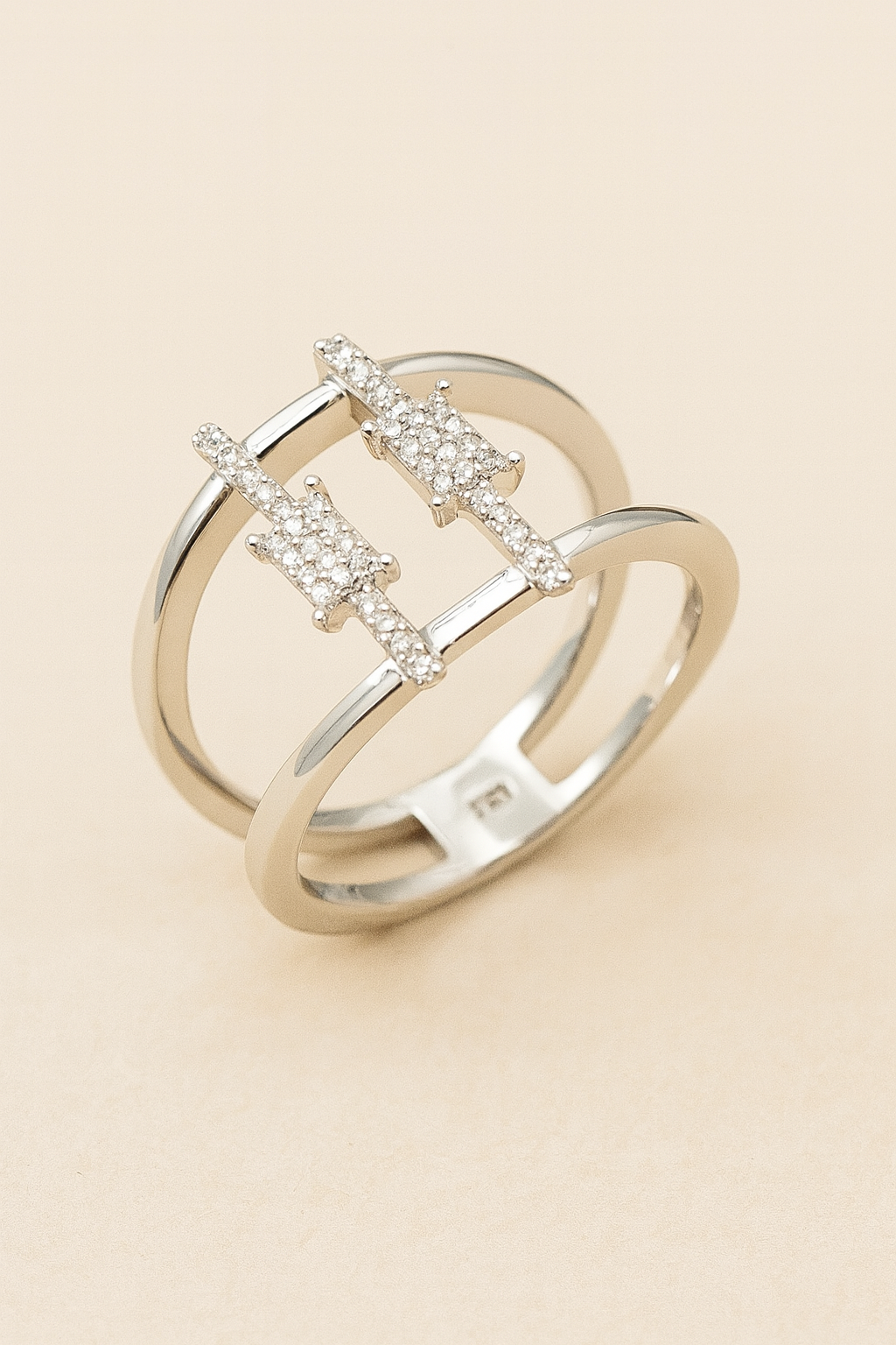 Clarimond Dual- Band 18K White Gold Diamond Ring