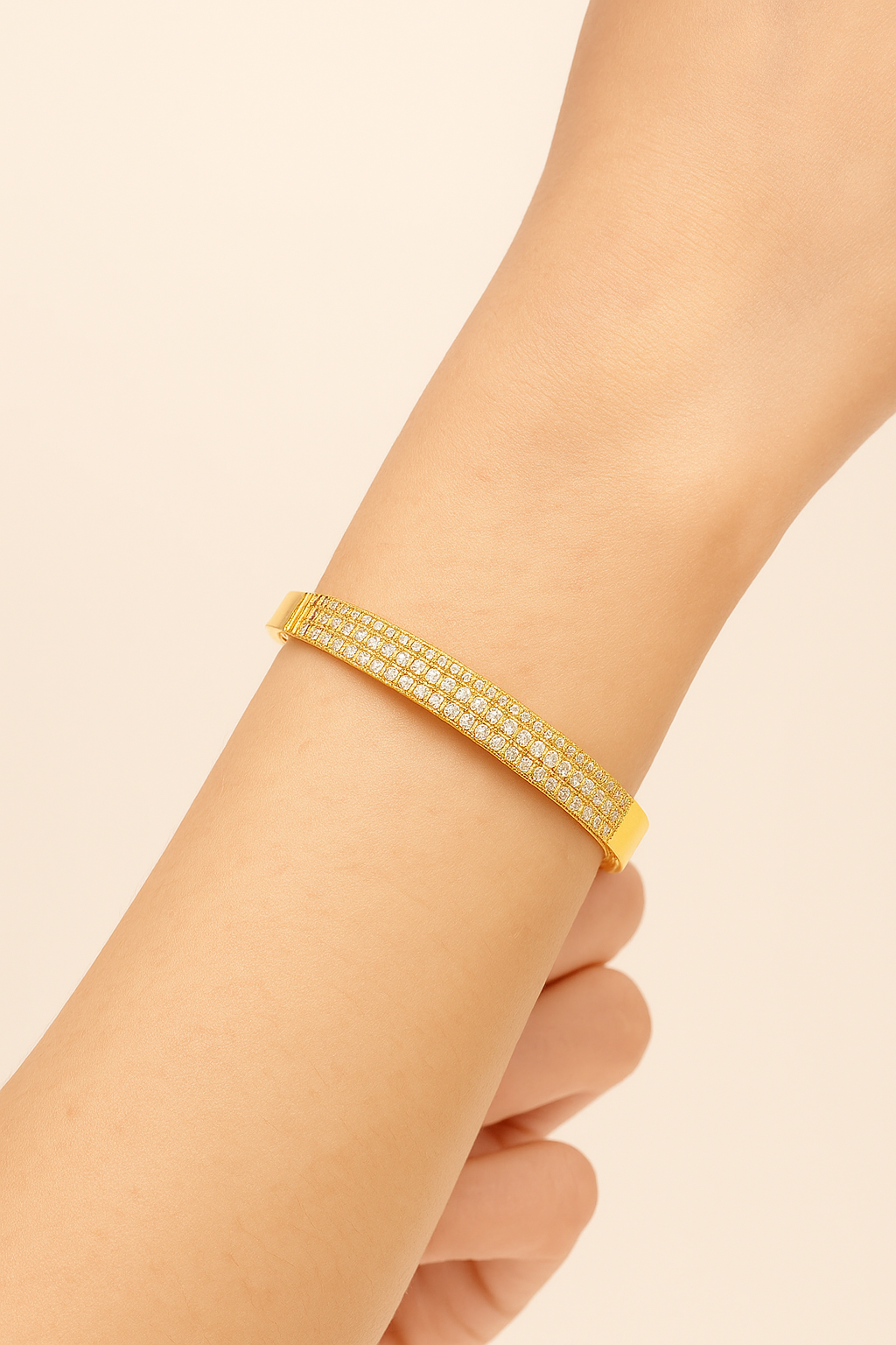 Renee Timeless Diamond Pavé Bangle
