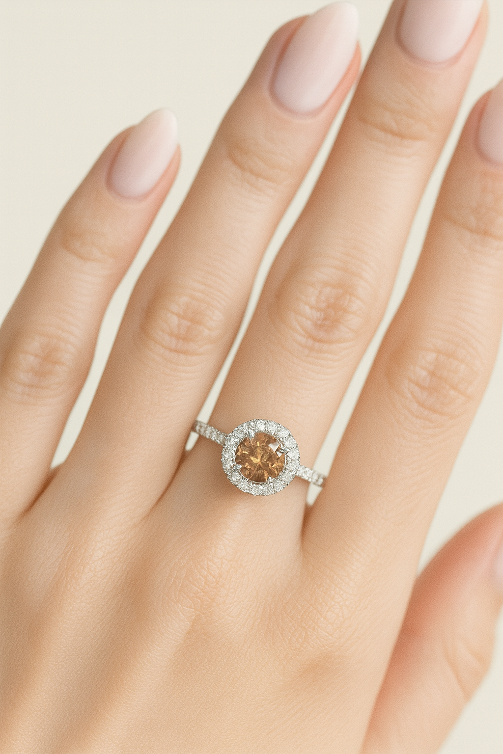 Seri Halo Yellow Diamond Ring