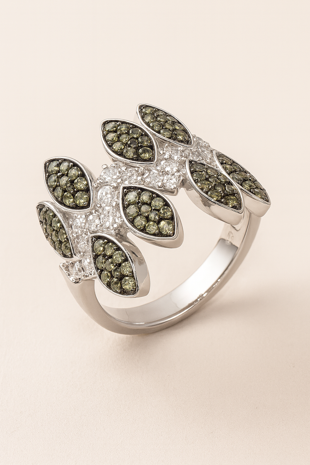 Liana Laurel Diamond Ring