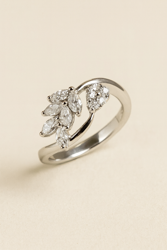Vera Laurel Embrace Bypass Ring