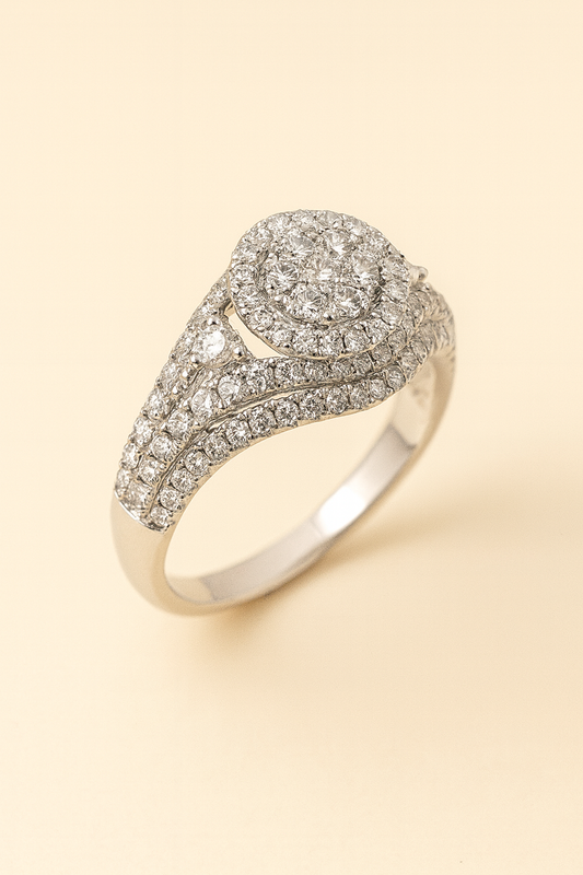 Marilyn Halo Diamond Ring