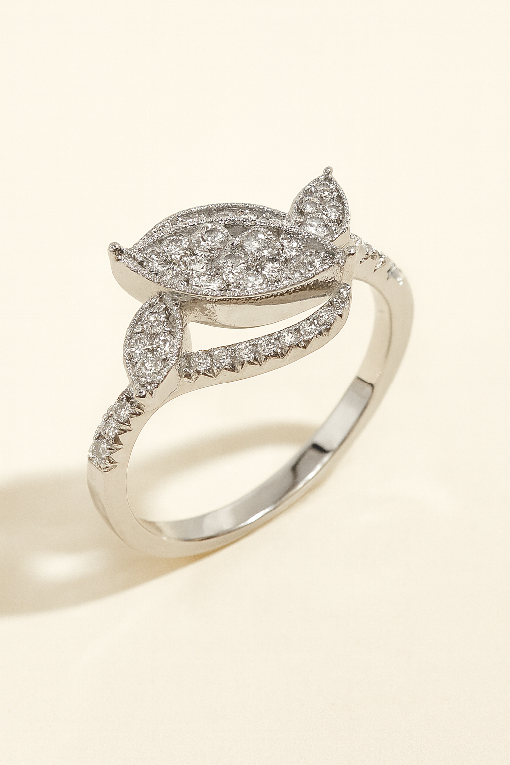 Noelle Diamond Enchanté Leaf Ring