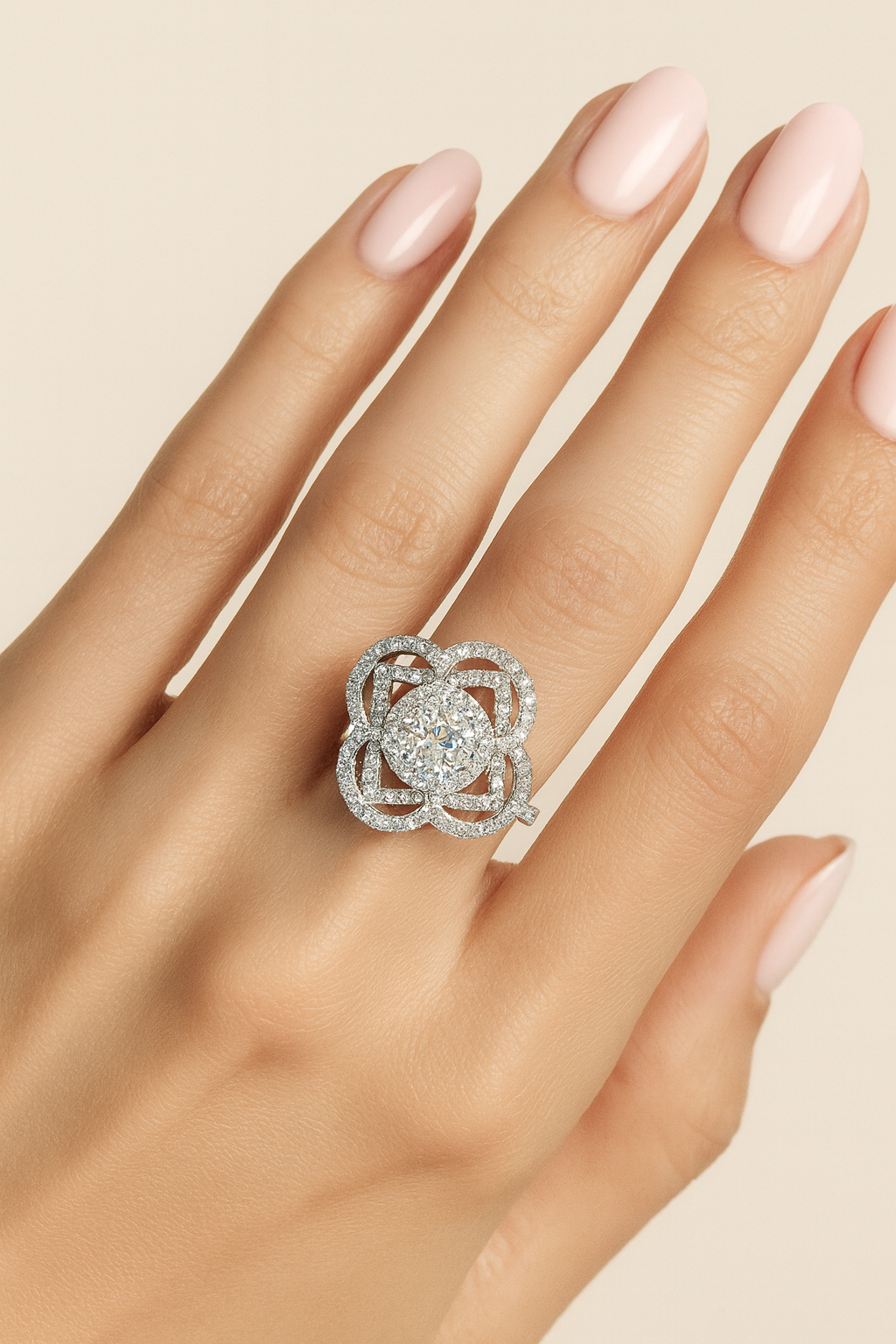 Fleur de Lumière Diamond Ring