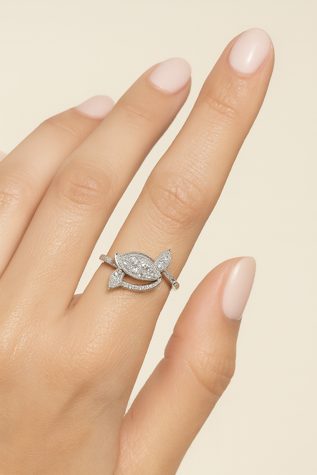 Noelle Diamond Enchanté Leaf Ring