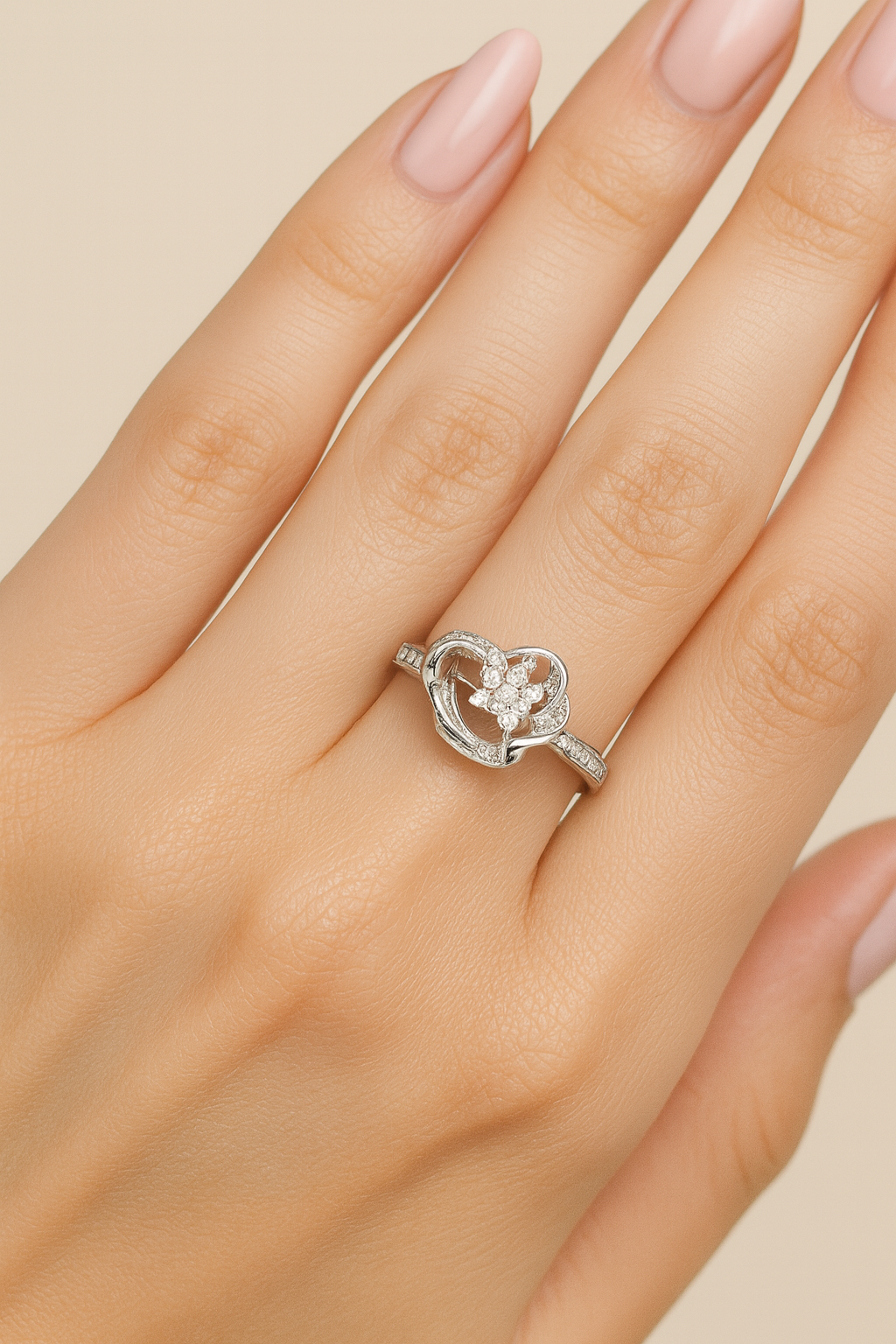 Vienna Embrace Diamond Ring